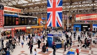 A Walk Through The London Victoria Station London England [upl. by Delisle]